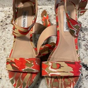 Steve Madden Wedge orange, cream, brown sandals